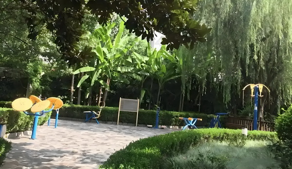 名门贵秀